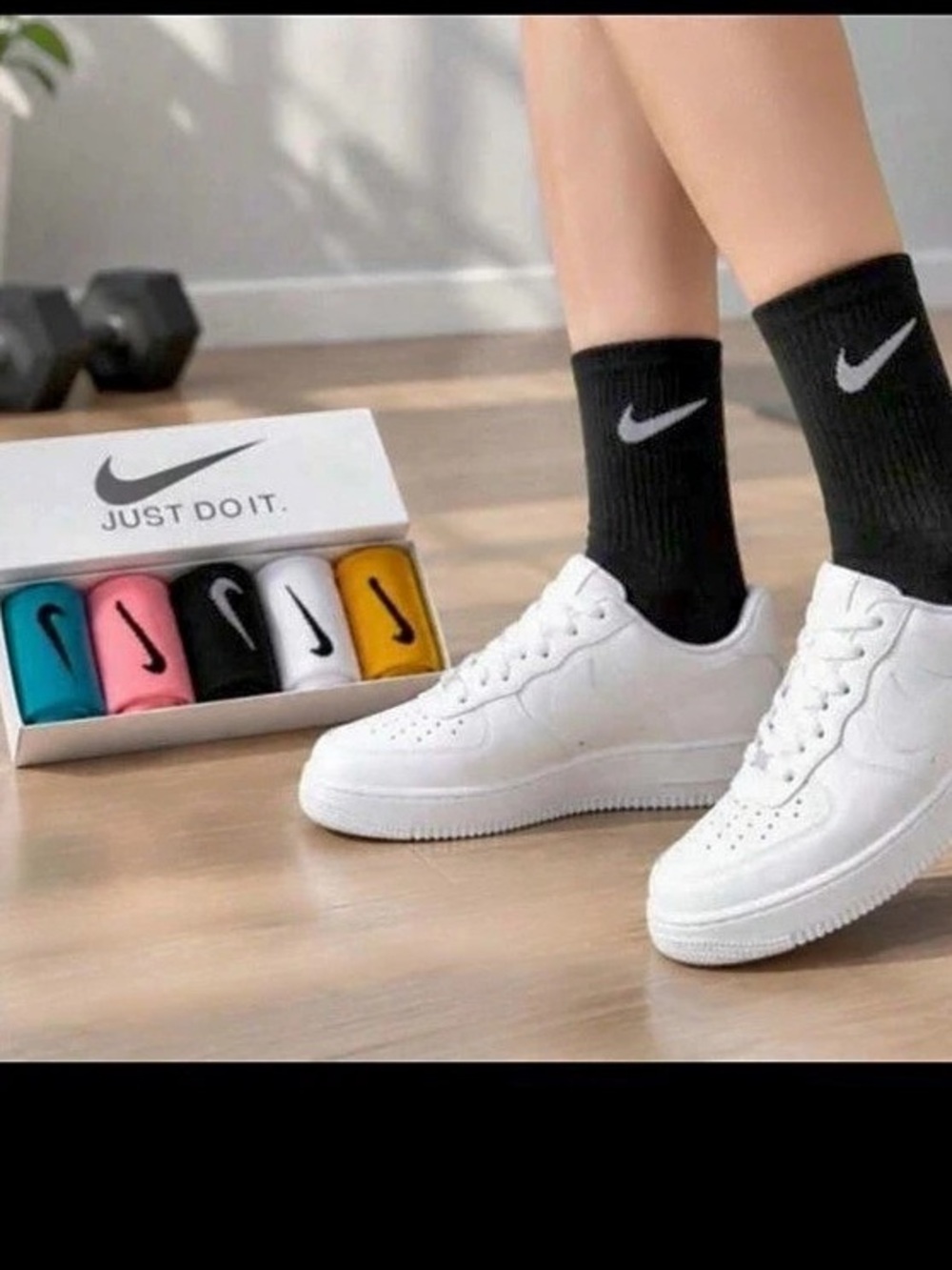 Nike Athletic Socks 5-Pair Pack in Multicolor NWT